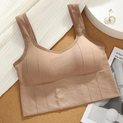 Breathable seamless sports bra with push-up support for women – shockproof crop top for yoga and gym workouts