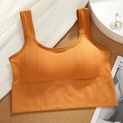 Breathable seamless sports bra with push-up support for women – shockproof crop top for yoga and gym workouts