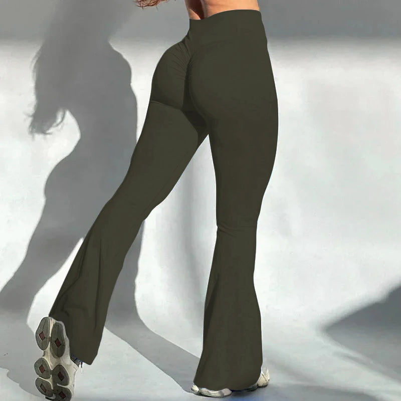 High-waist women’s scrunch butt yoga leggings in black, moisture-wicking fitness and gym pants with butt-lifting design