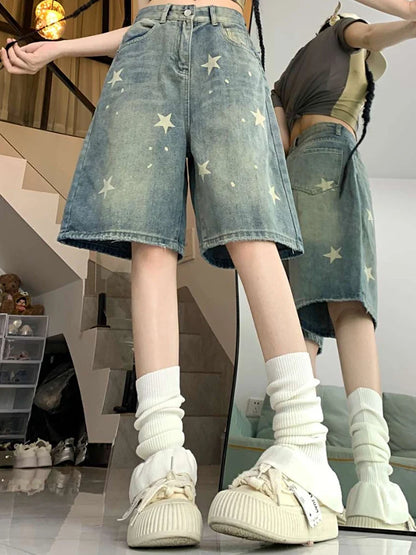 High-waisted retro wide-leg denim shorts for women in washed blue, loose knee-length Y2K streetwear style