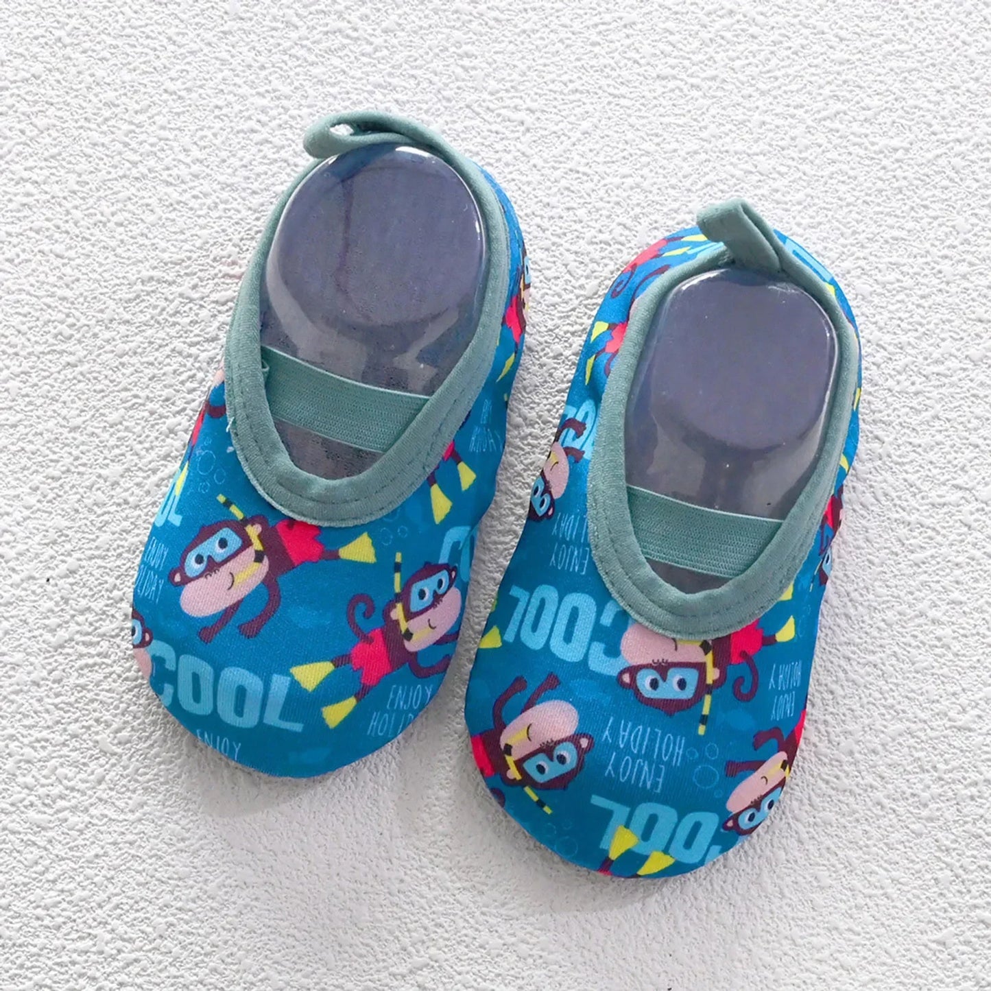 Unisex kids water shoes, lightweight quick-dry toddler aqua sneakers with non-slip soles for babies and toddlers