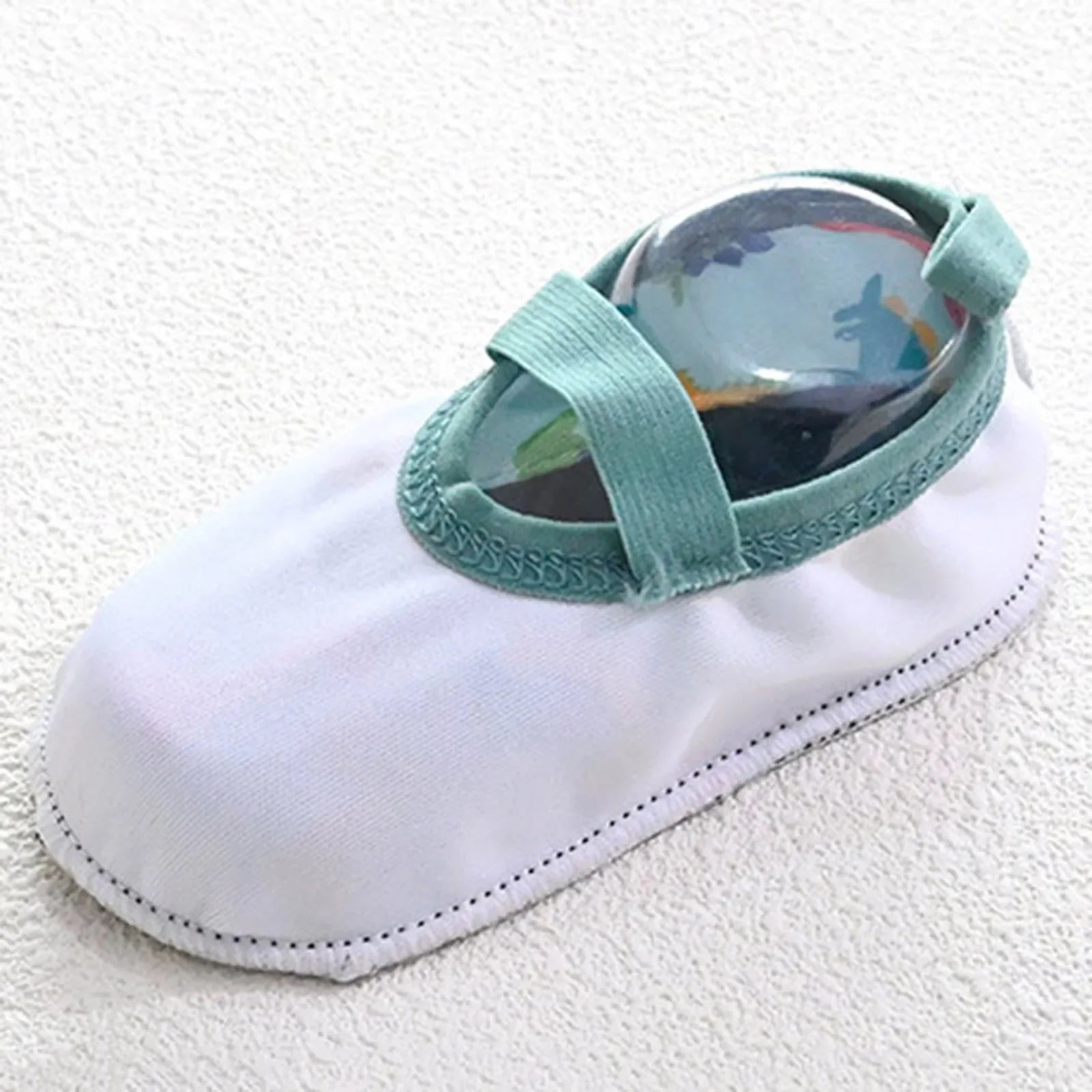 Unisex kids water shoes, lightweight quick-dry toddler aqua sneakers with non-slip soles for babies and toddlers