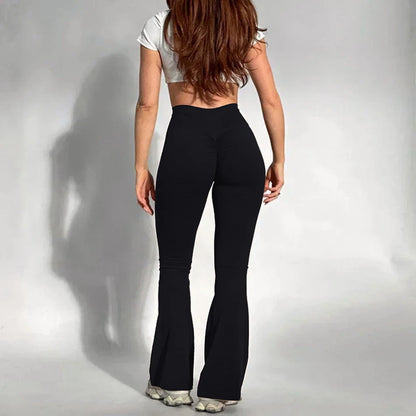 High-waist women’s scrunch butt yoga leggings in black, moisture-wicking fitness and gym pants with butt-lifting design