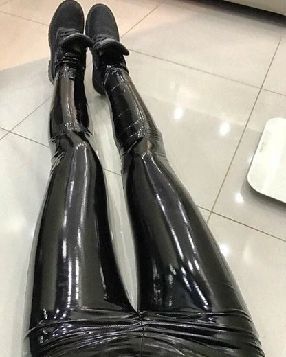 Black PU Hip-Lift Leggings – Slim Fit High Waist Faux Leather Yoga Pants
