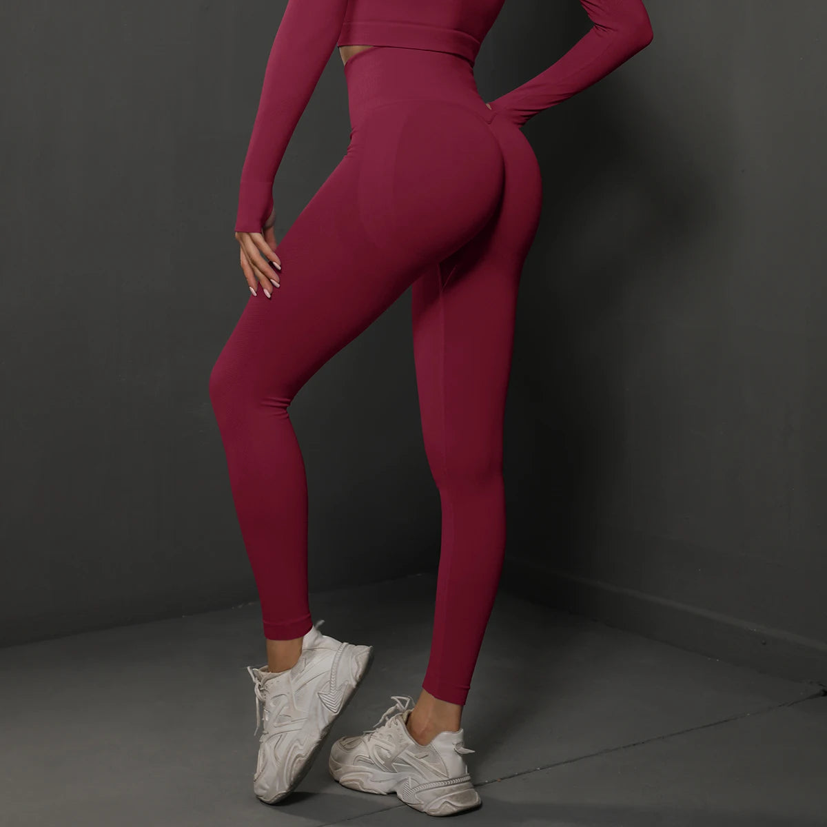 Seamless high-waist booty lifting gym leggings for women – breathable yoga and fitness pants